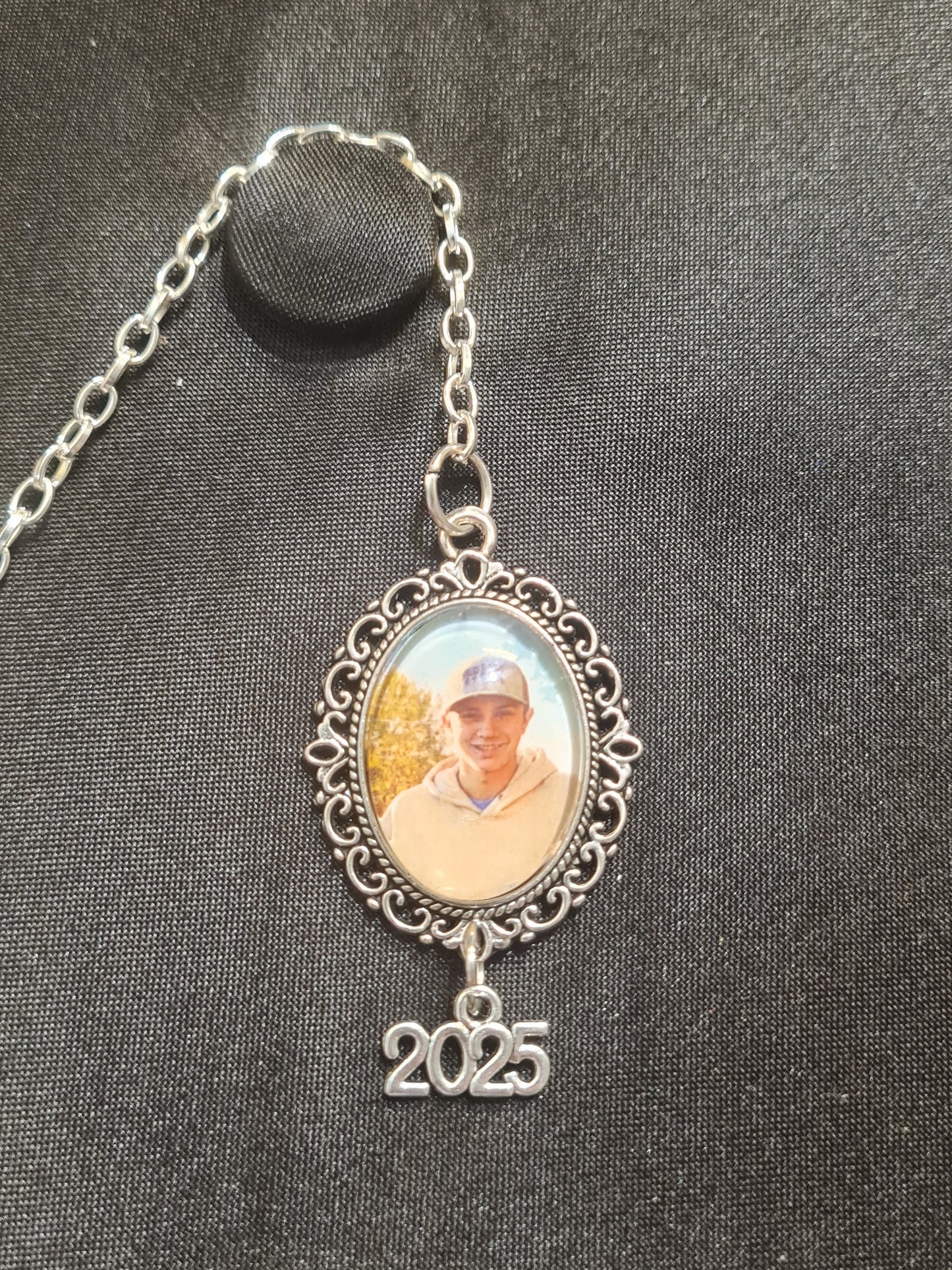 Custom Graduation Tassel Memorial Photo Charm ~ Unique Graduation Gift ~ Class of 2025 ~ Photo Tassel Charm ~ Graduation Tassel Charm