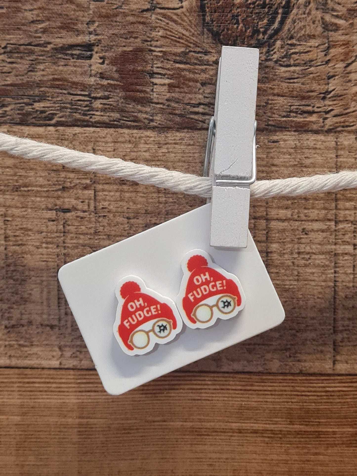 Santa Earrings ~ Christmas Earrings ~ Holiday Earrings ~ Xmas Earrings ~ Kids Earrings ~ Christmas Jewelry~ Smiley Face Santa Earrings