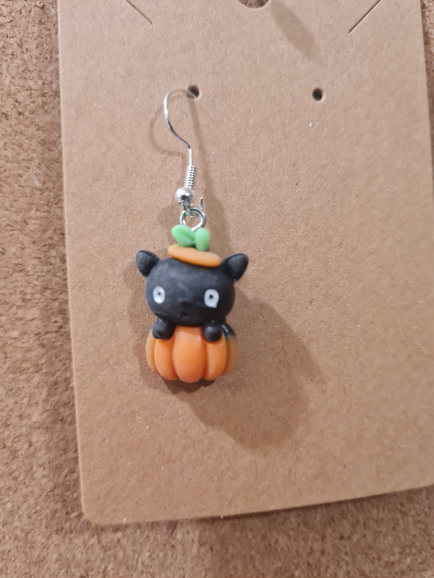 Halloween Earrings ~ Stainless Fish Hook Posts ~ Pumpkins